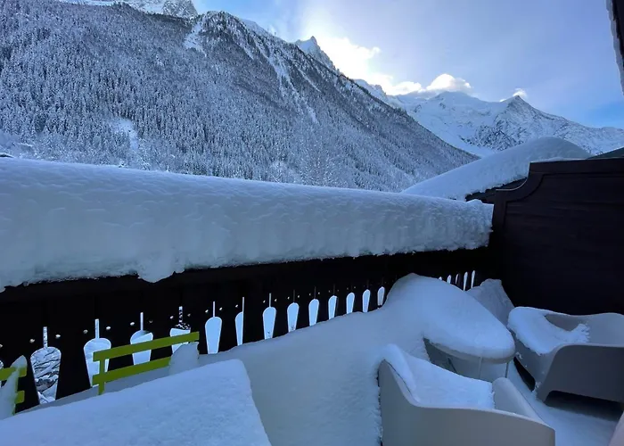 Mont Blanc View Apt In The Heart Of Chamonix