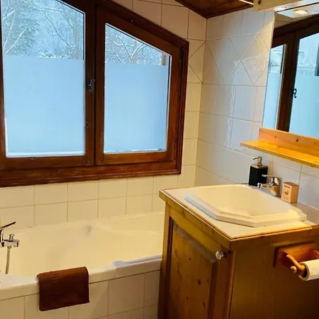 Mont Blanc View Apt In The Heart Of Chamonix Exterior foto